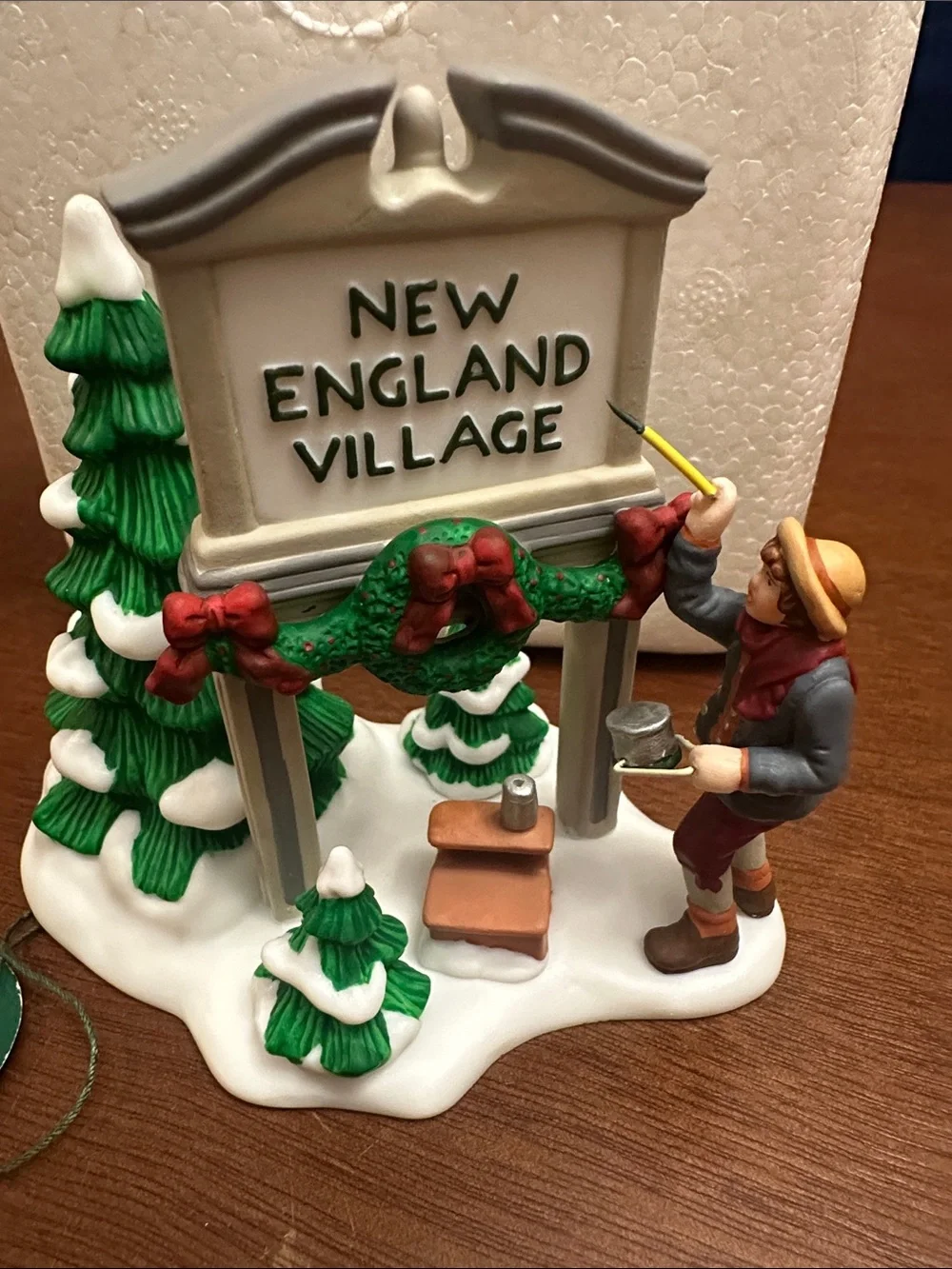 Department 56 Fresh Paint New England Village Series Figurine